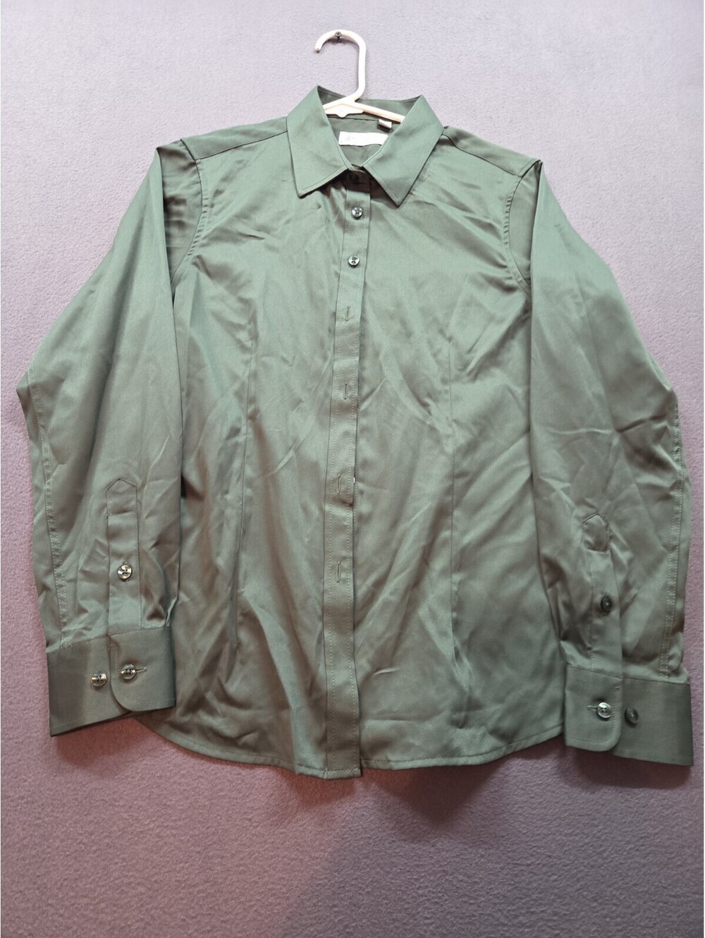 women's green button-up blouse by Siliteeloon size 8